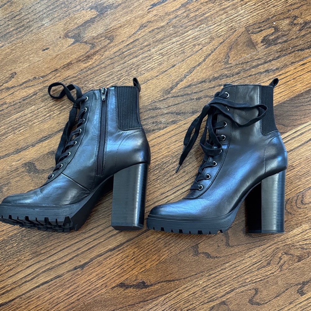 Steve Madden Black Lace Up Boots
